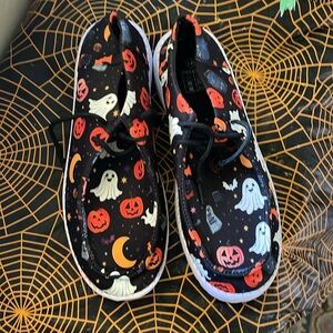 New fun styro/rubber light weight lace tie slip on party shoes. Halloween sz 9.5